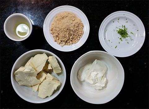 Ingredientes para preparar o recheio de cheesecake de limão. 