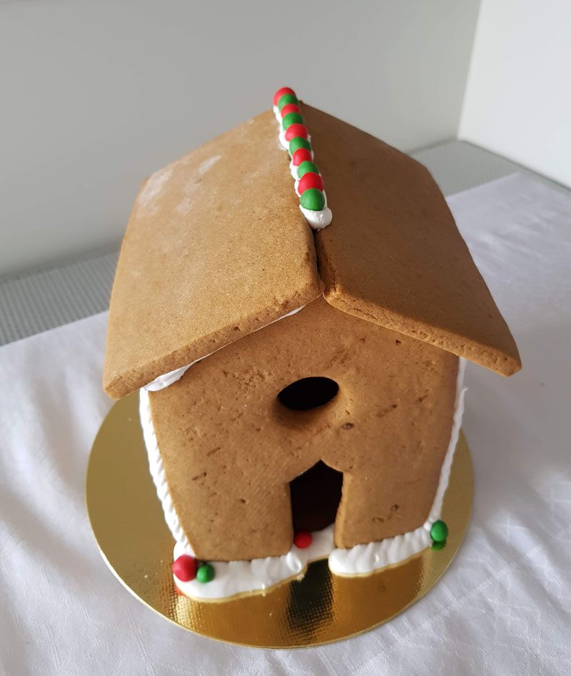 construção casinha de biscoitos de natal