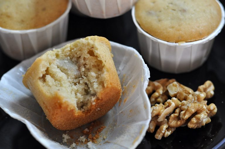 Muffins de Banana com Nozes CONFEITANDO